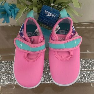 SPEEDO Kids Water Shoes in Pink and Teal